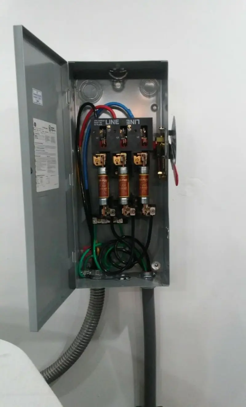 Three-phase disconnect switch installed for Electrical Wiring & Rewiring in Salem Lakes